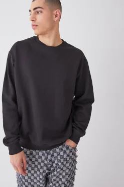Oversized Worldwide Graphic Sweatshirt | BoohooMAN UK