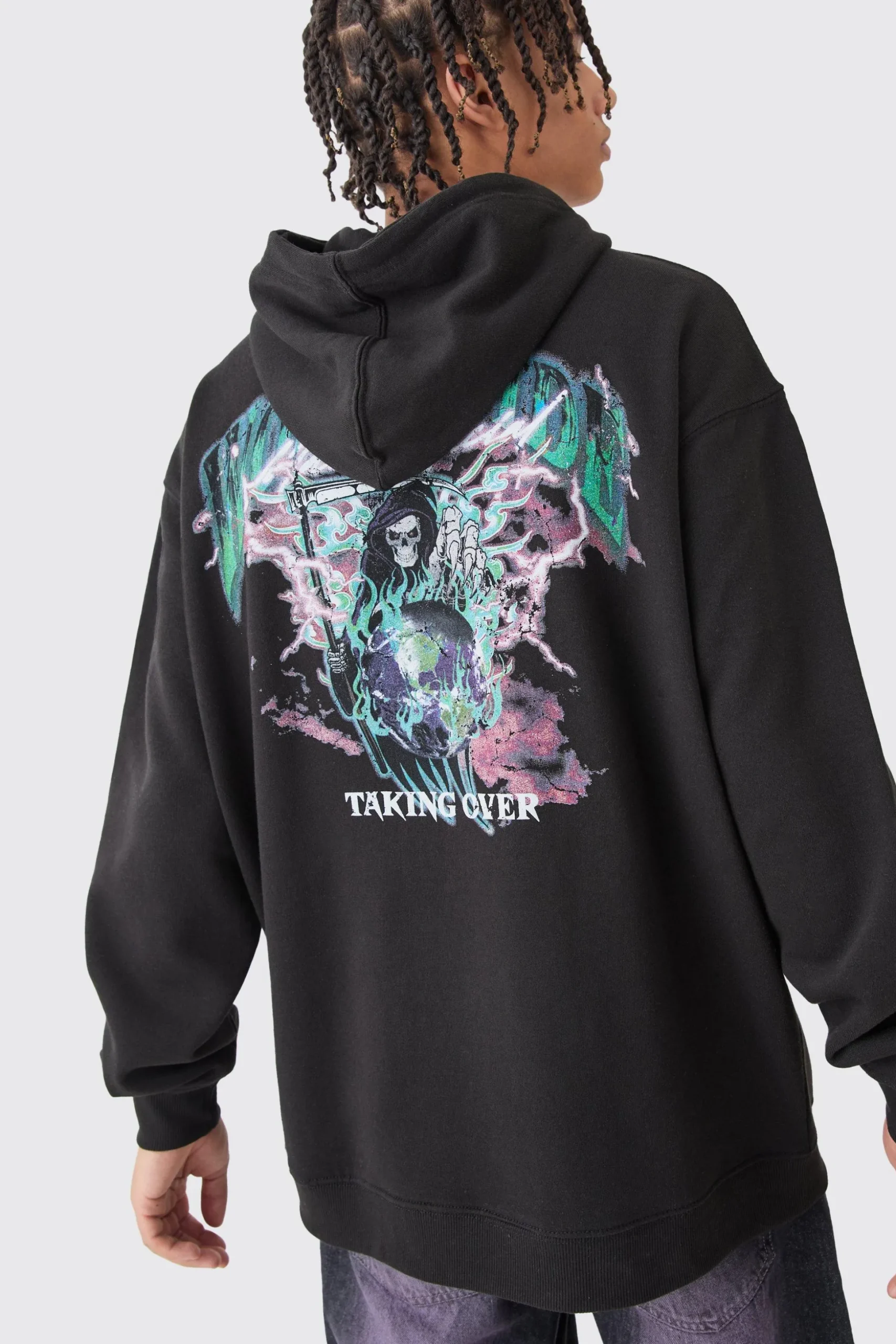 Oversized Worldwide Skull Graphic Hoodie | BoohooMAN UK