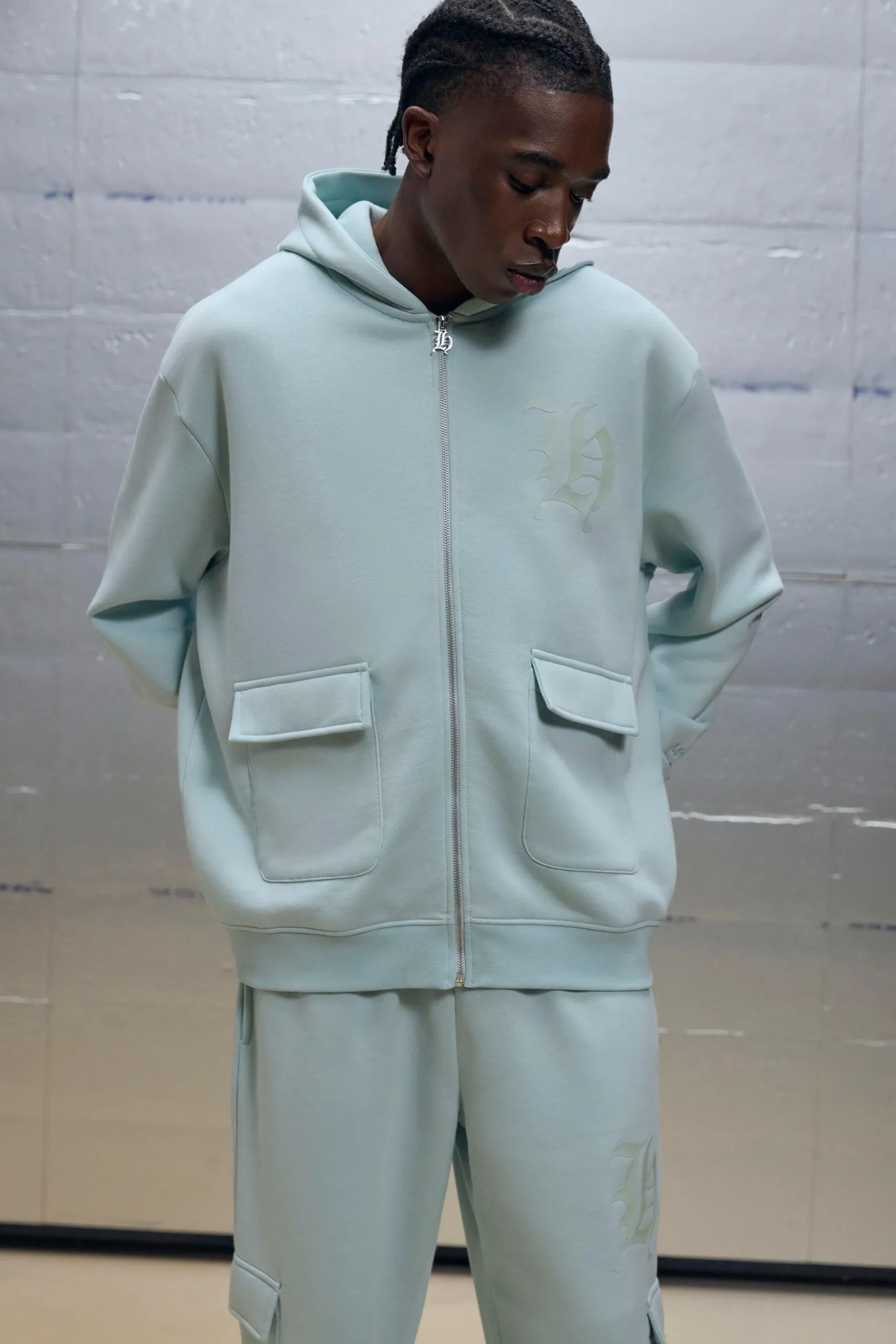 Oversized Zip Through Cargo Pocket Detail Hooded Tracksuit | BoohooMAN UK