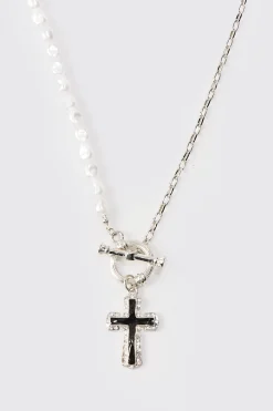 Pearl Cross Pendant Necklace In Silver | BoohooMAN UK