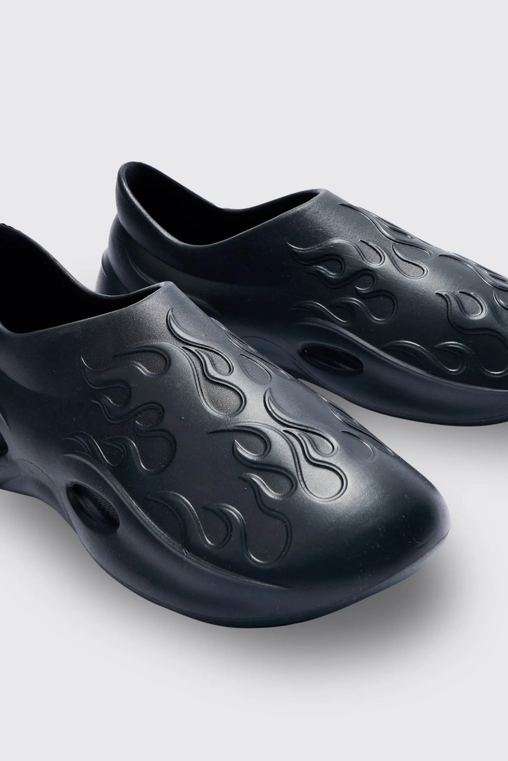 Perforated Flame Moulded Mule | BoohooMAN UK