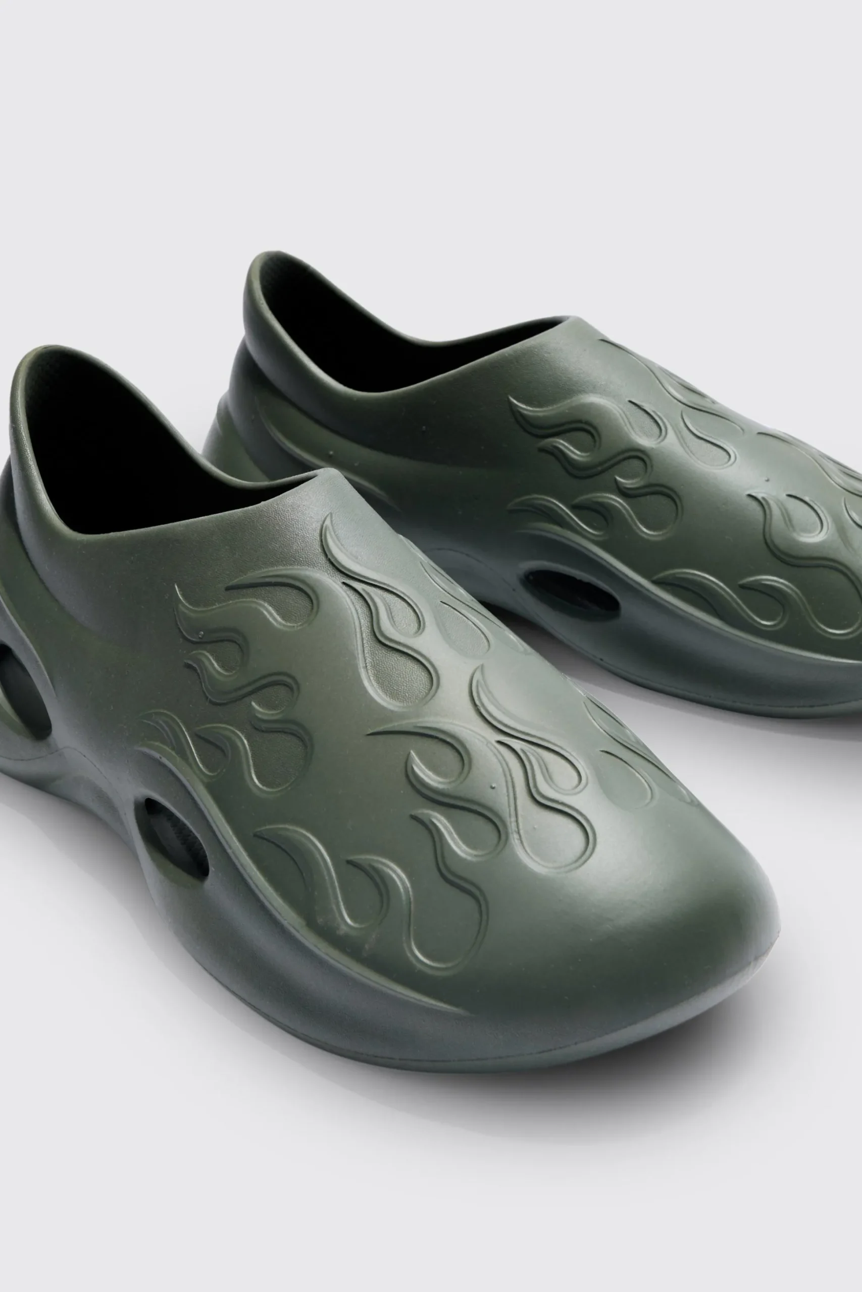 Perforated Flame Moulded Mule | BoohooMAN UK