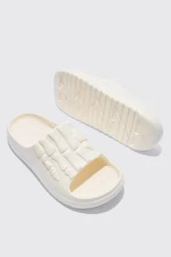 Perforated Skeleton Moulded Slider | BoohooMAN UK