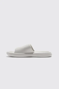 Plain Moulded Slider | BoohooMAN UK