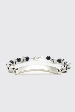 Plaque Skull Bead Bracelet | BoohooMAN UK