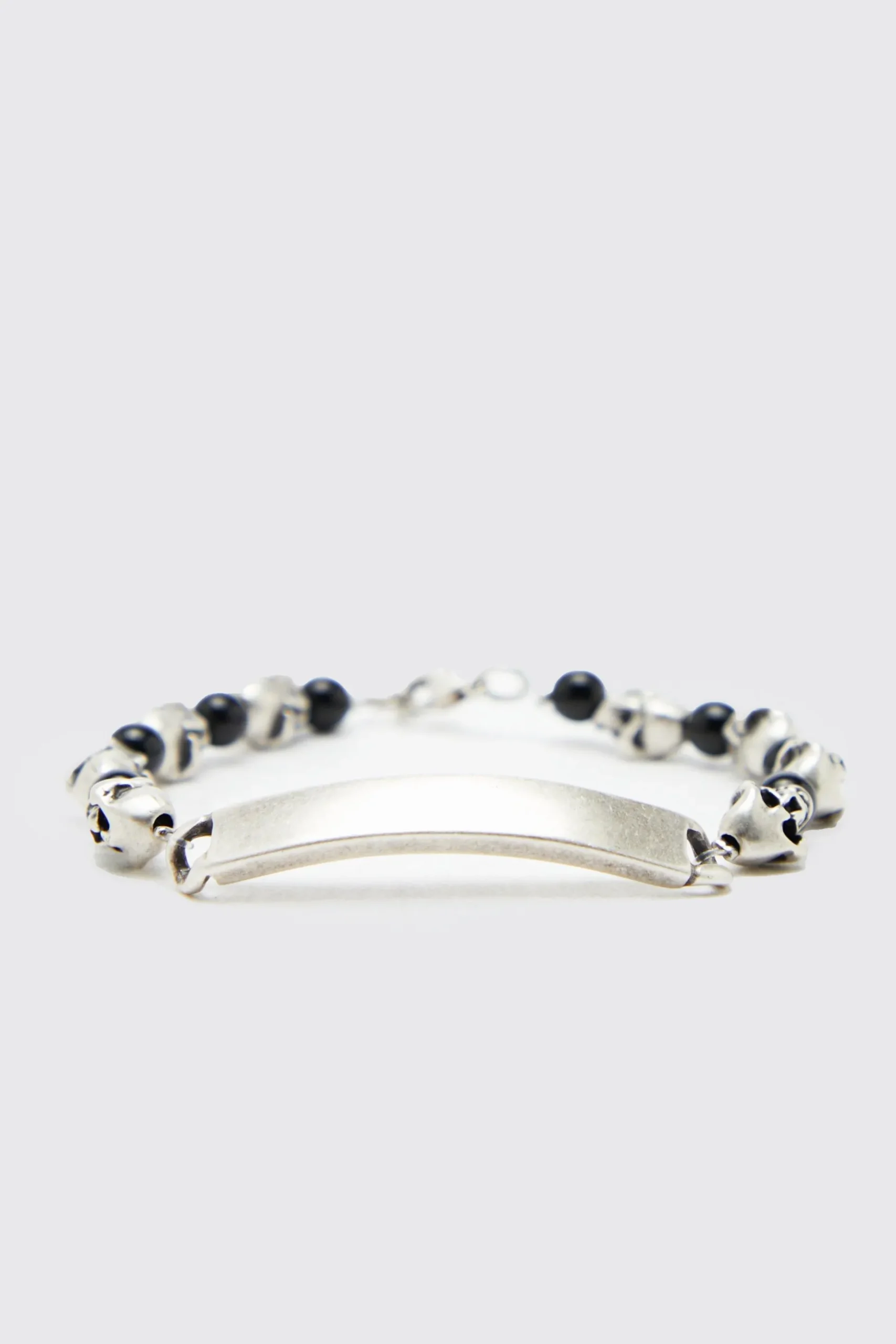 Plaque Skull Bead Bracelet | BoohooMAN UK