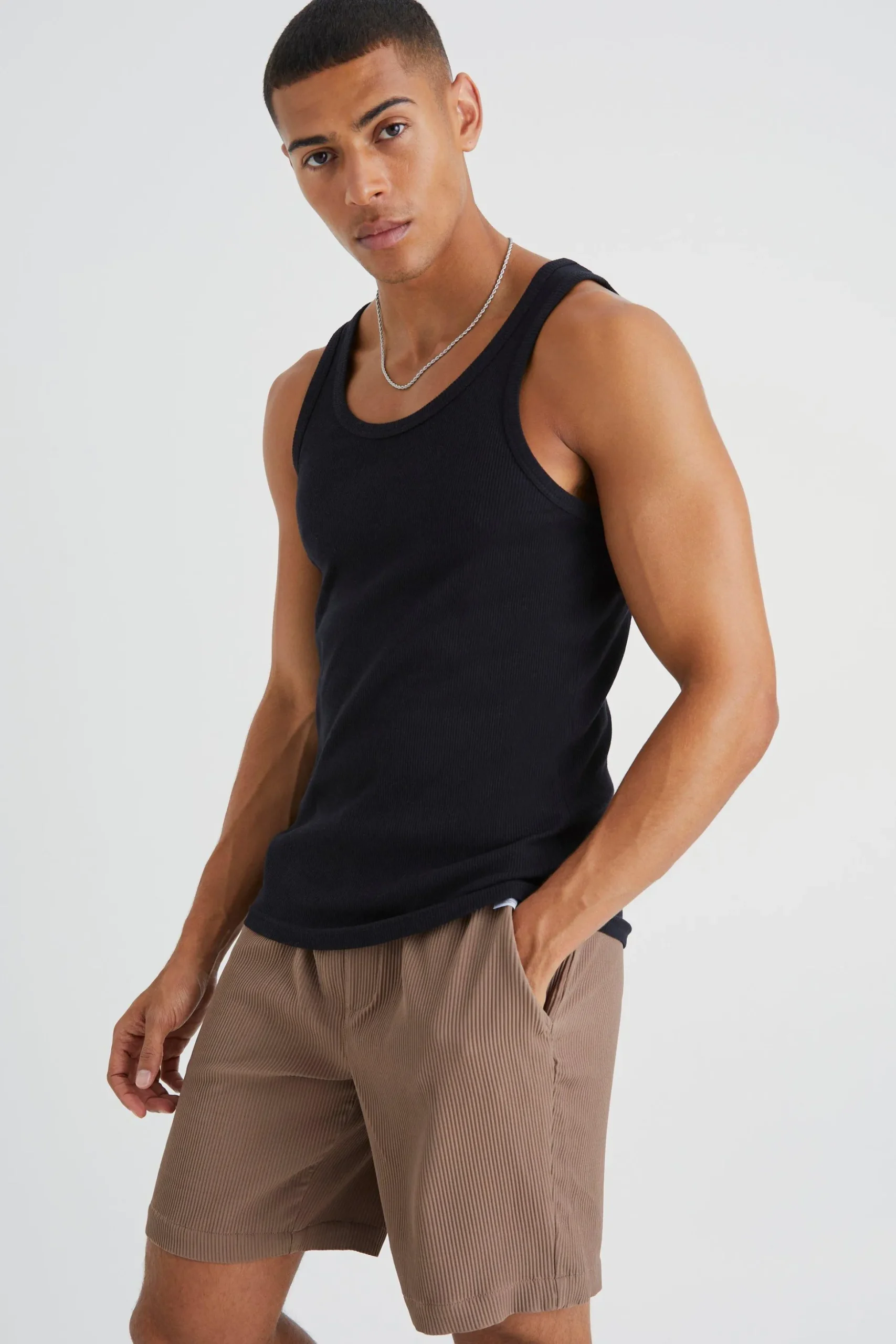 Pleated Mid Length Short | BoohooMAN UK