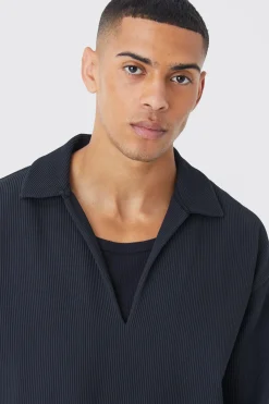 Pleated Oversized Boxy V Neck Shirt | BoohooMAN UK