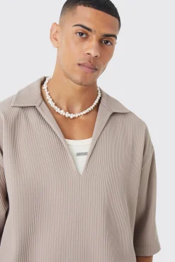 Pleated Oversized V Neck Shirt | BoohooMAN UK
