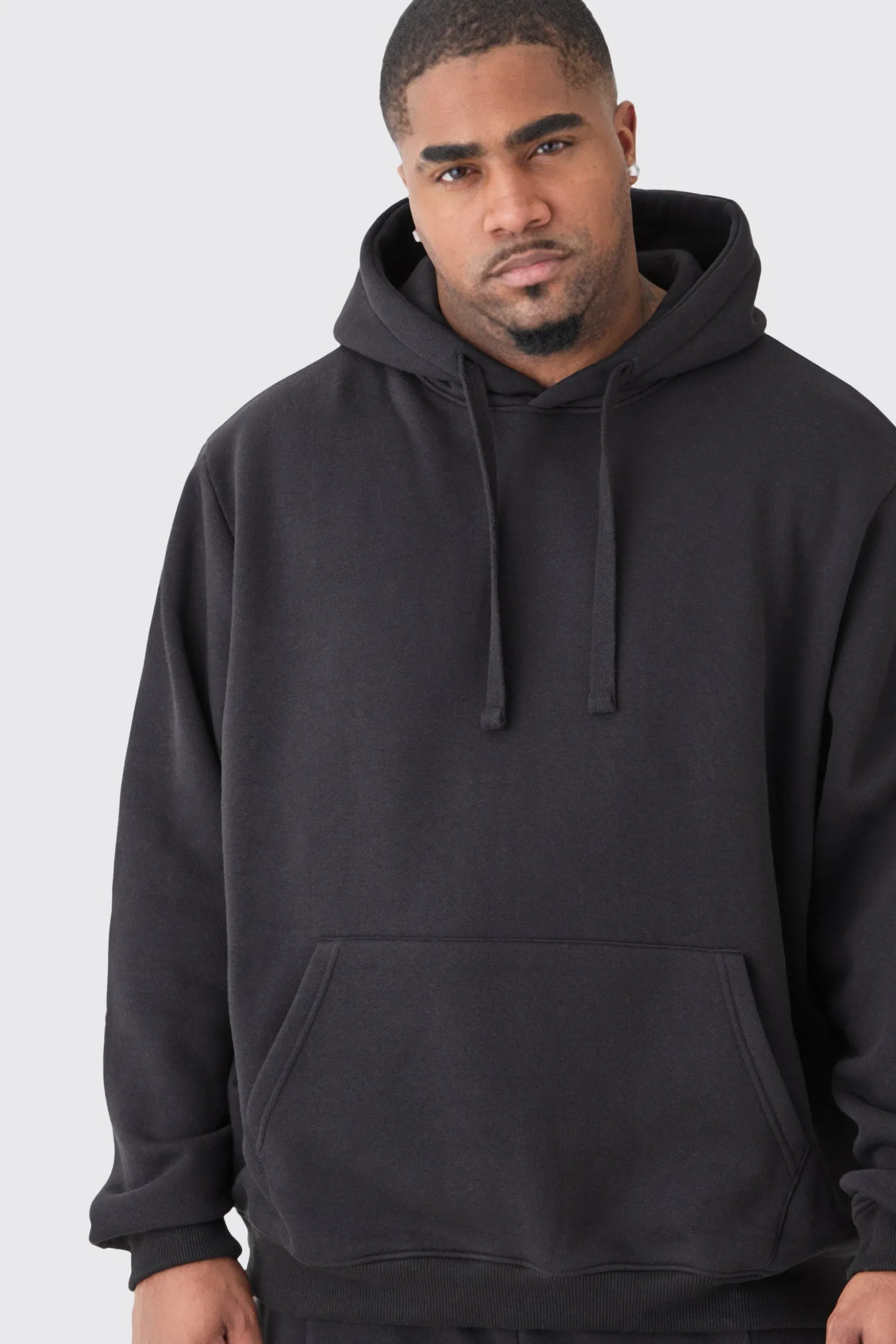 Plus Basic Hoodie In Black | BoohooMAN UK