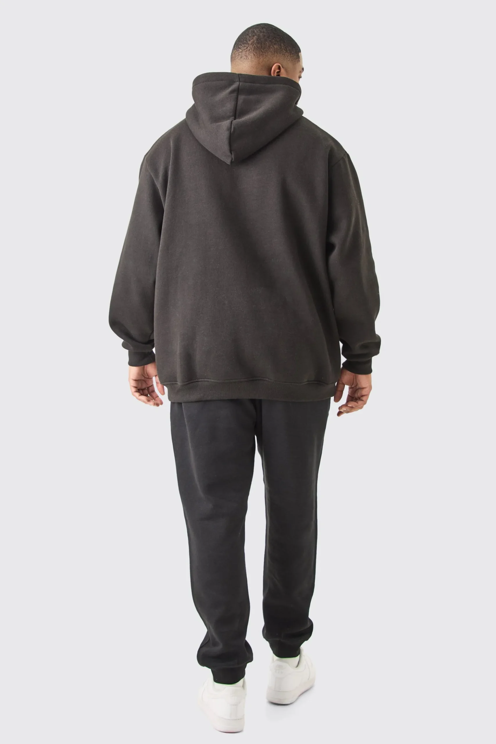 Plus Basic Slim Fit Jogger In Black | BoohooMAN UK