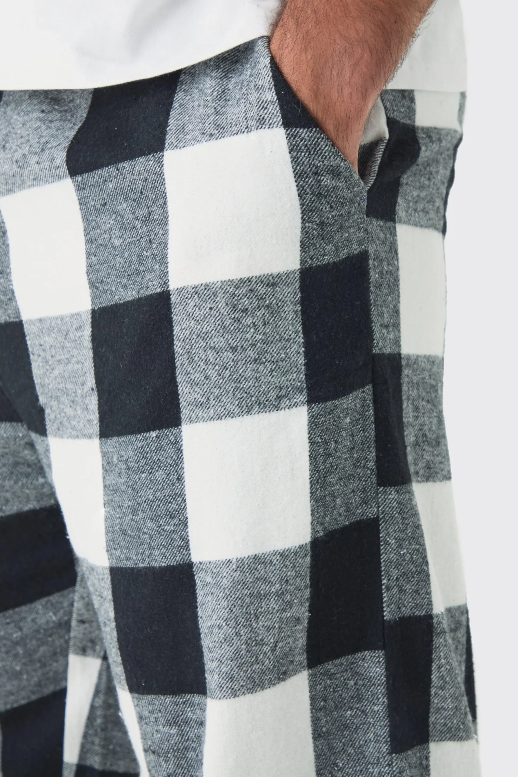 Plus Brushed Check Loungewear Bottoms In Black | BoohooMAN UK