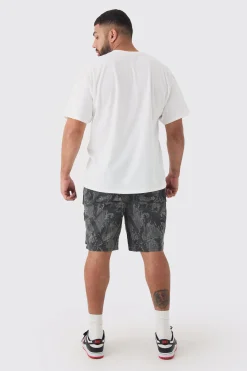 Plus Chicago Varsity T-shirt In White | BoohooMAN UK