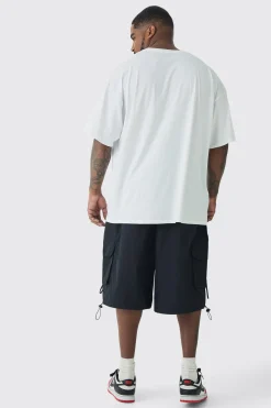 Plus Crinkle Nylon Man Cargo Parachute Shorts In Black | BoohooMAN UK