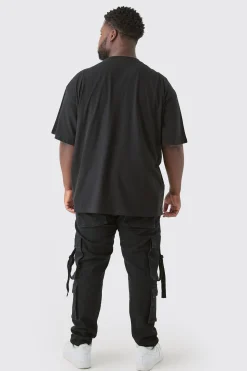 Plus Dobermann Printed Graphic Oversized T-shirt | BoohooMAN UK