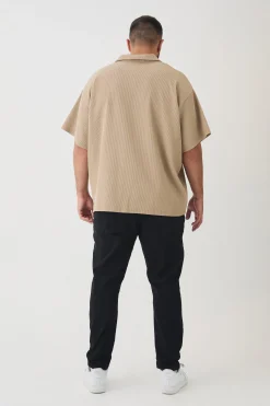 Plus Drop Revere Pleated Polo In Taupe | BoohooMAN UK