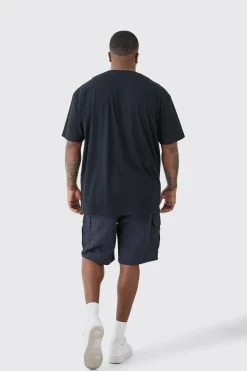 Plus Elasticated Waist Navy Relaxed Fit Cargo Shorts | BoohooMAN UK