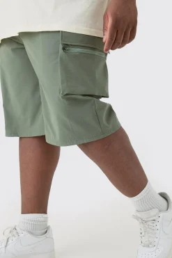 Plus Elasticated Waist Relaxed Lightweight Stretch Cargo Short | BoohooMAN UK