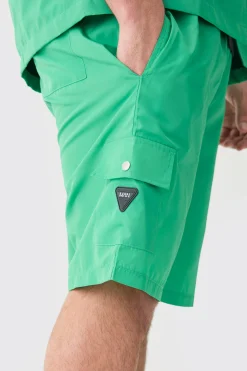 Plus Elasticated Waist Relaxed Nylon Man Cargo Short | BoohooMAN UK