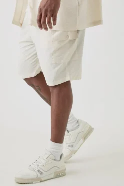 Plus Elasticated Waist Relaxed Linen Cargo Shorts In Natural | BoohooMAN UK