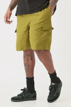 Plus Elasticated Waist Relaxed Linen Cargo Shorts In Khaki | BoohooMAN UK