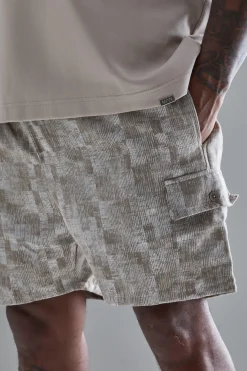 Plus Elasticated Waist Textured Cargo Short In Stone | BoohooMAN UK