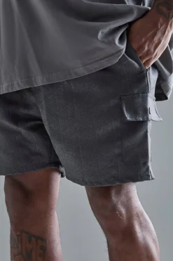 Plus Elasticated Waist Textured Cargo Short In Charcoal | BoohooMAN UK