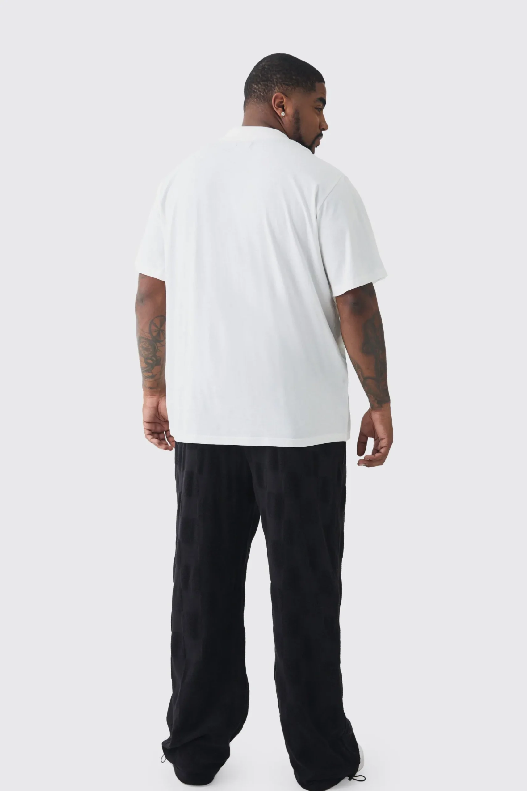 Plus Embossed Checkered Towelling Trouser & T-shirt Set Black | BoohooMAN UK