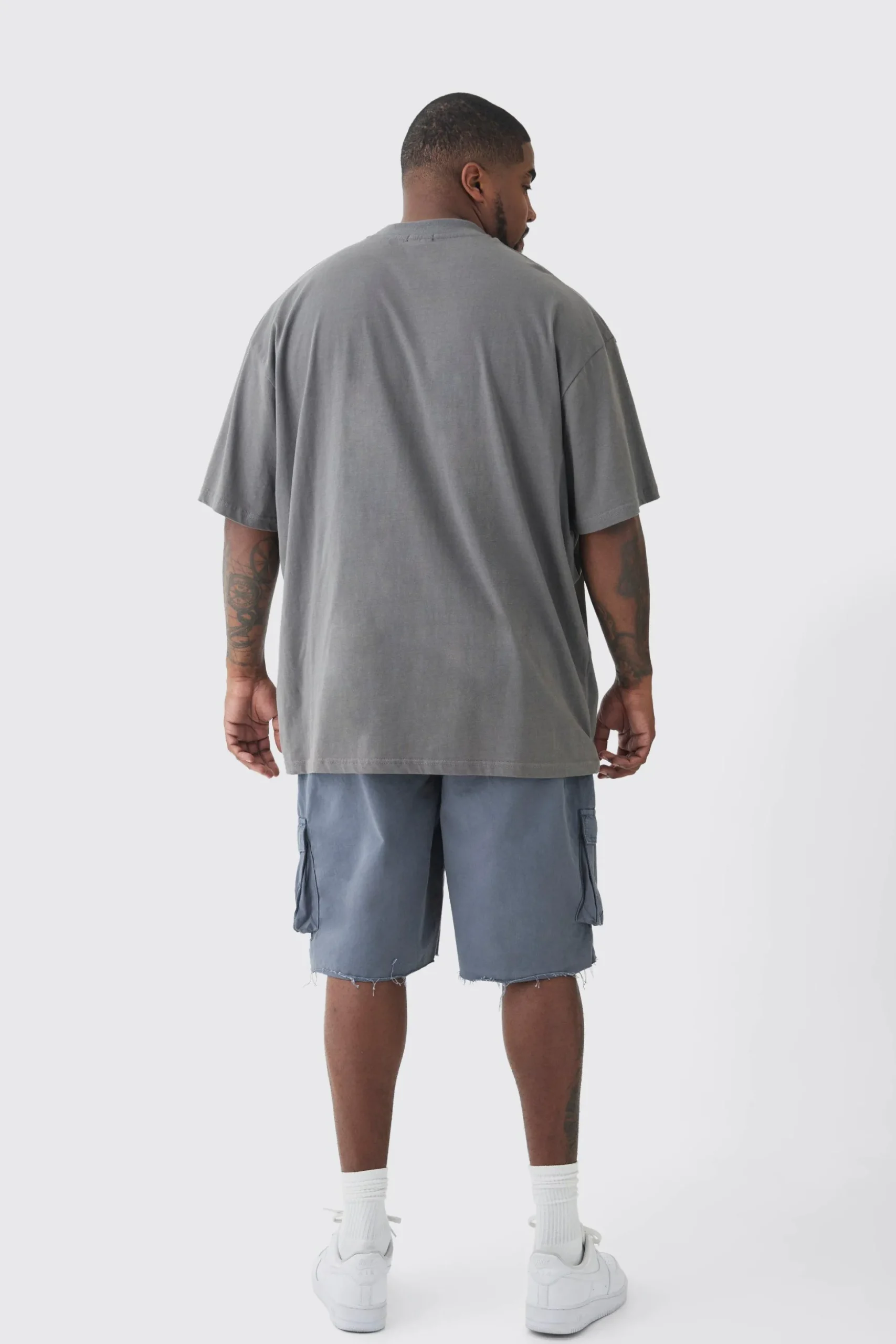 Plus Fixed Waist Raw Hem Relaxed Cargo Shorts | BoohooMAN UK