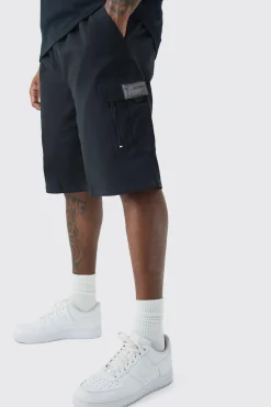 Plus Fixed Waist Twill Relaxed Cargo Zip Detail Tab Short | BoohooMAN UK