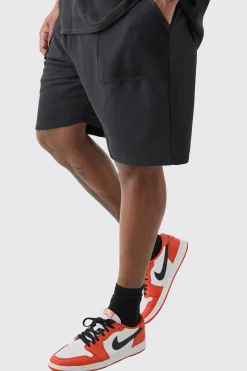 Plus Loop Back Reverse Pocket Detail Relaxed Short In Black | BoohooMAN UK