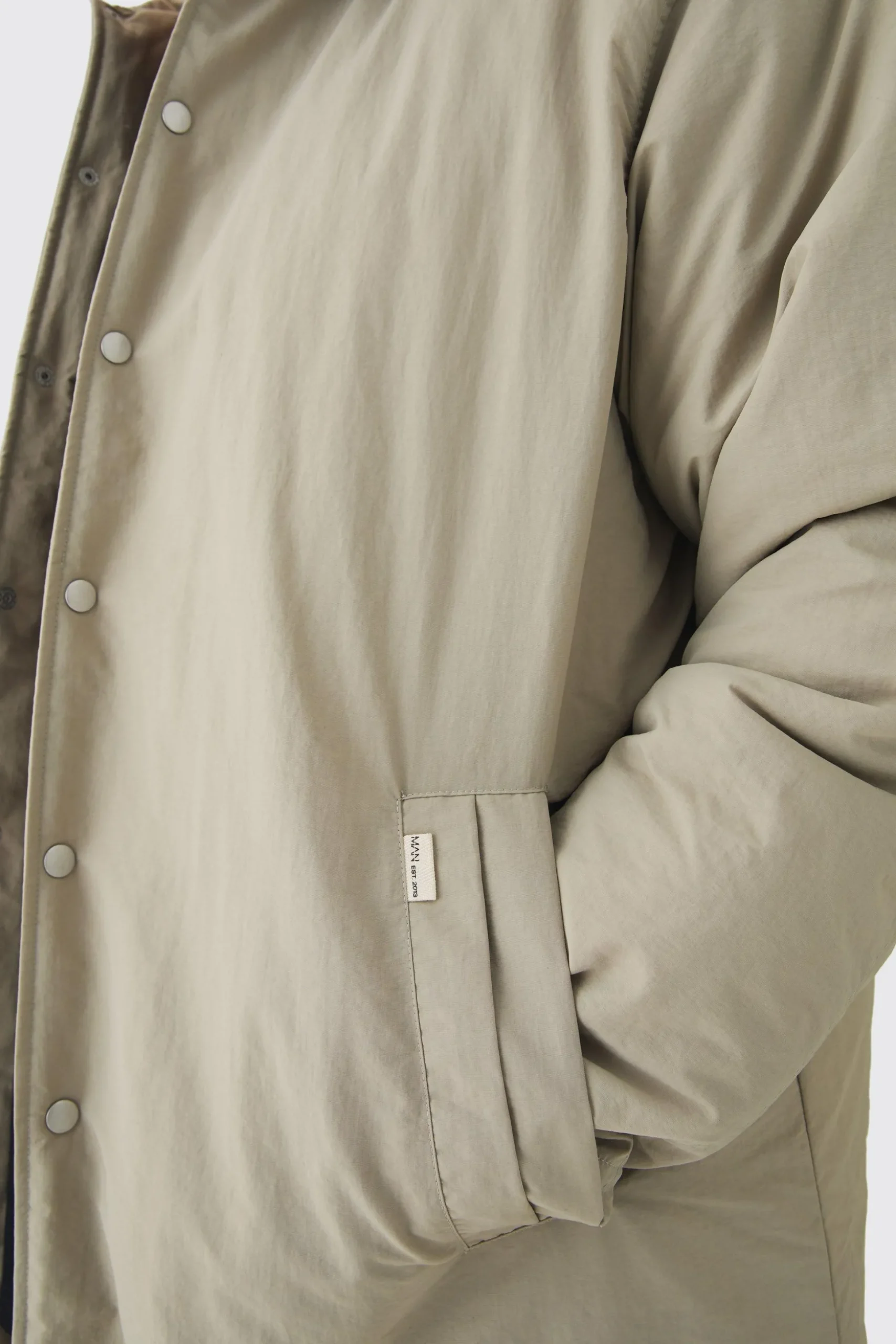 Plus Man Tab Crinkle Longline Mac In Sand | BoohooMAN UK