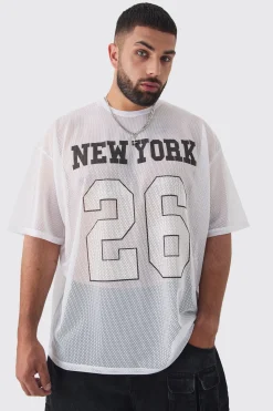 Plus New York Printed Varsity Mesh Basketball T-shirt In White | BoohooMAN UK