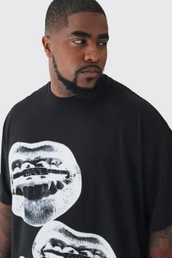 Plus OFCL Lips Printed T-shirt In Black | BoohooMAN UK