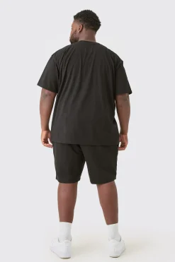 Plus Oversized Applique T-shirt & Short Set | BoohooMAN UK
