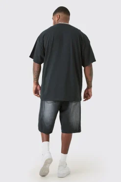 Plus Oversized Blink 182 License T-shirt In Black | BoohooMAN UK