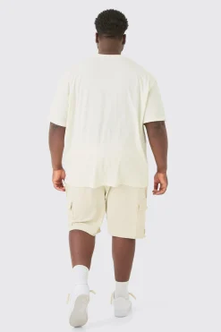 Plus Oversized Car Graphic T-shirt | BoohooMAN UK