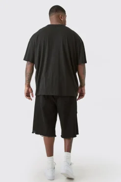 Plus Oversized Championship Moto Graphic T-shirt | BoohooMAN UK