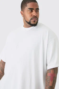 Plus Oversized Crew Neck T-shirt | BoohooMAN UK