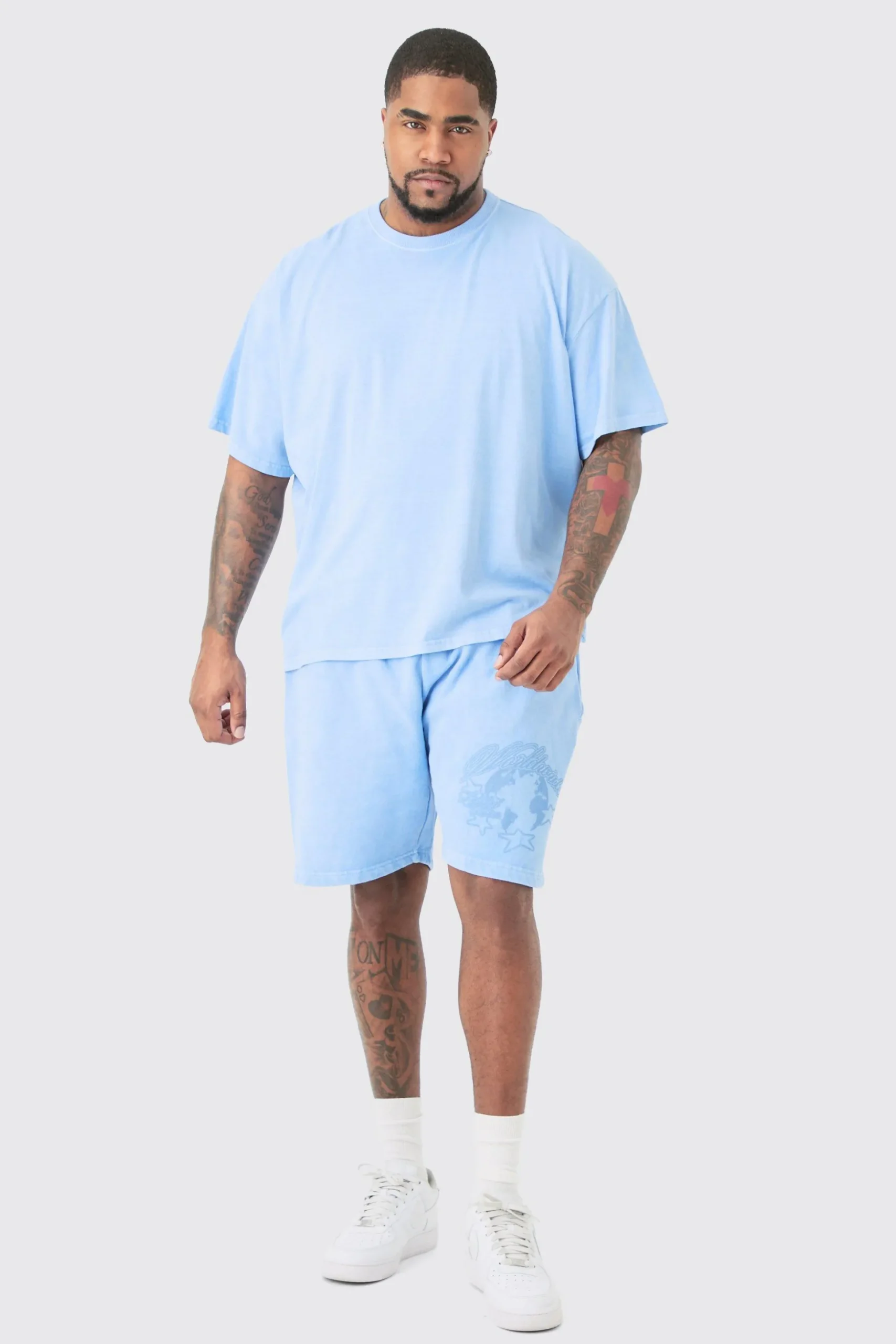 Plus Oversized Dream Worldwide Print T-shirt In Light Blue | BoohooMAN UK