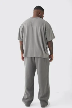 Plus Oversized Drop Crotch Jogger | BoohooMAN UK