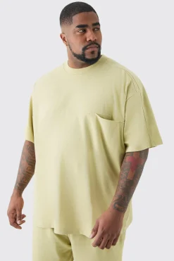 Plus Oversized Extended Neck Panel T-shirt & Cargo Short Set | BoohooMAN UK