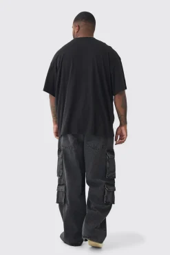 Plus Oversized Extended Neck Heart Embroidered T-Shirt | BoohooMAN UK