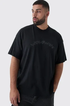 Plus Oversized Extended Neck Worldwide Gothic Cross Print T-Shirt | BoohooMAN UK