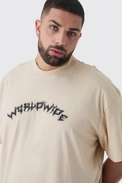 Plus Oversized Extended Neck Worldwide Gothic Cross Print T-Shirt | BoohooMAN UK