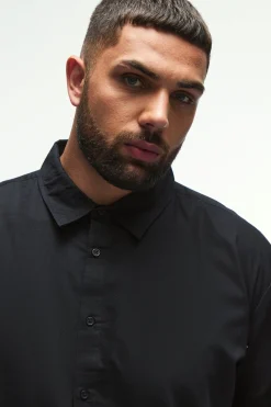 Plus Oversized Fit Oxford Shirt In Black | BoohooMAN UK