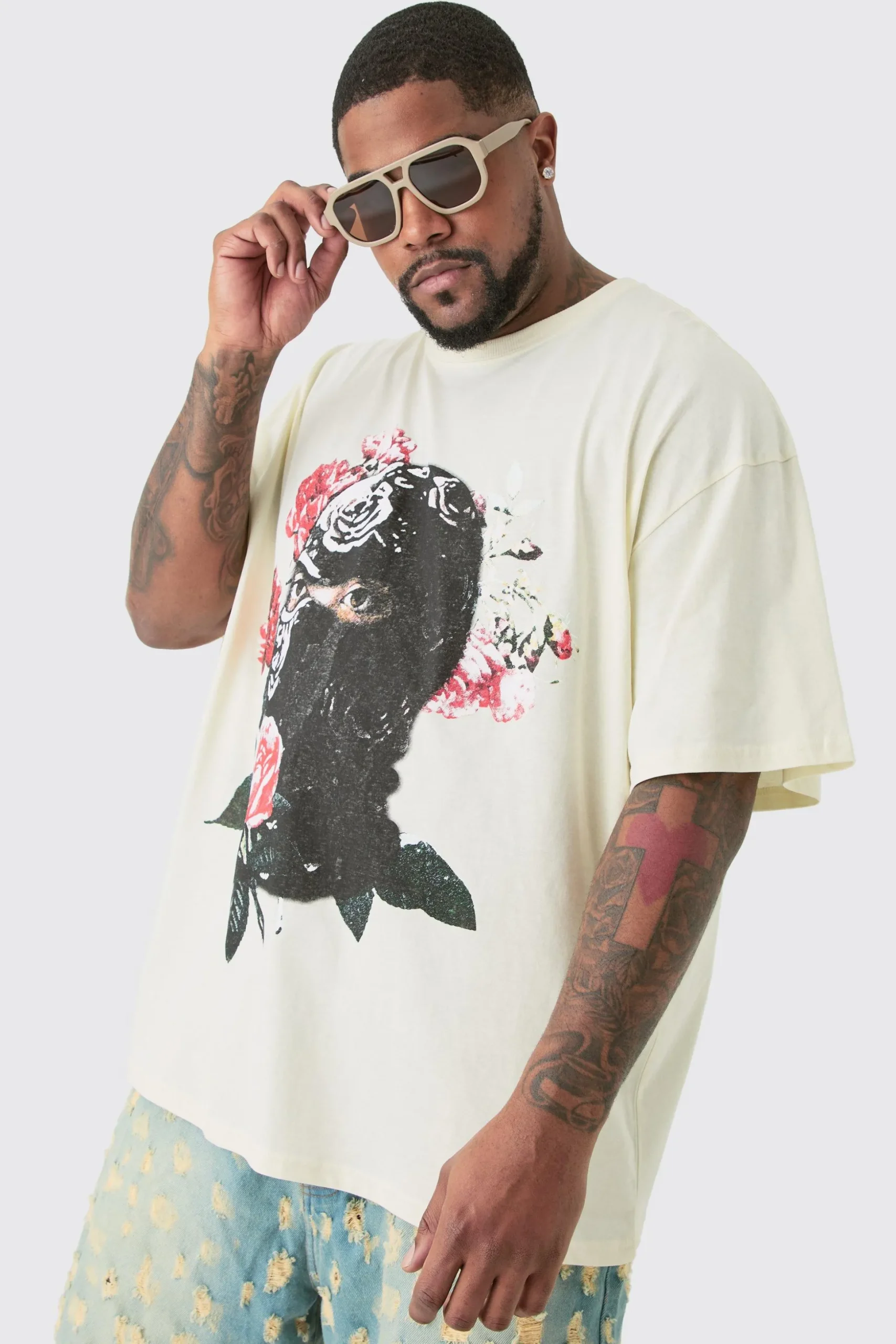 Plus Oversized Floral Balaclava Print T-shirt In Ecru | BoohooMAN UK