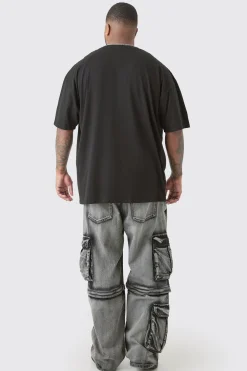 Plus Oversized Floral Graphic T-shirt | BoohooMAN UK