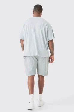 Plus Oversized Heart Breaker Printed T-shirt In Grey | BoohooMAN UK