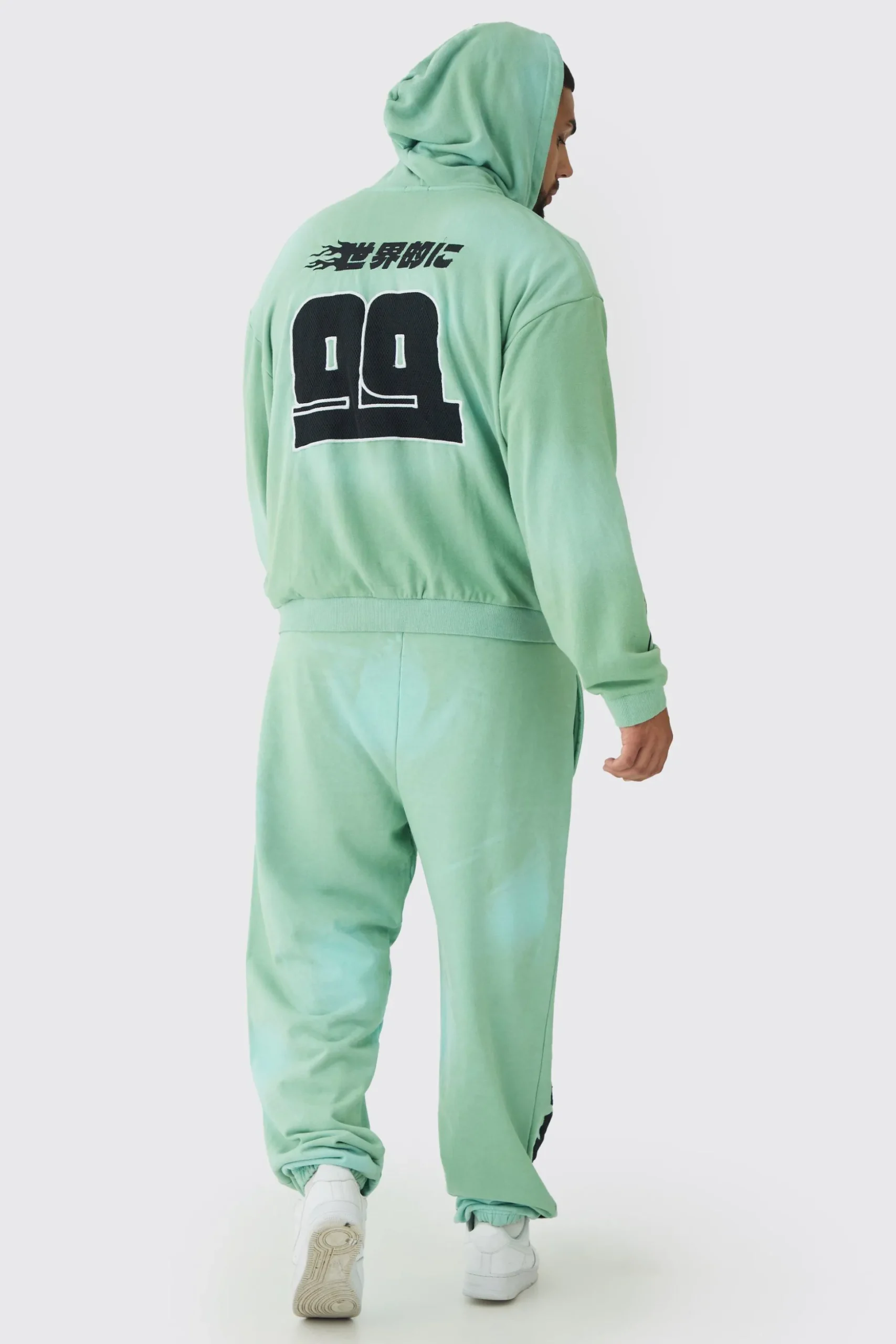 Plus Oversized Heavy Washed Applique Jogger | BoohooMAN UK